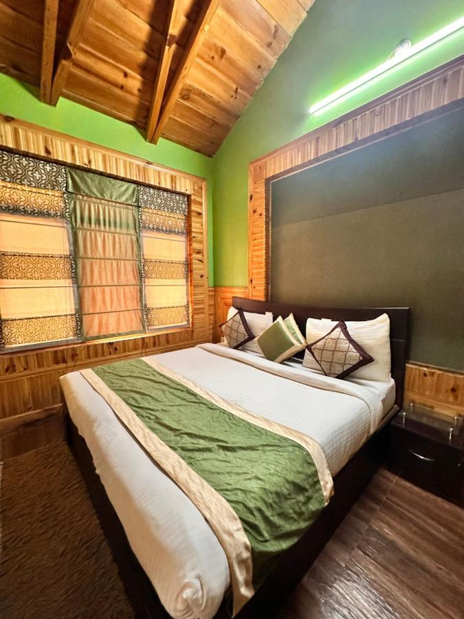 The Walnut Creek Hotell Bhīm Tāl Exteriör bild