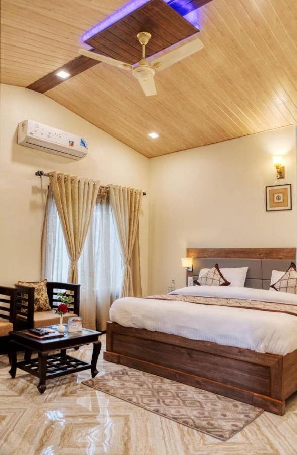 The Walnut Creek Hotell Bhīm Tāl Exteriör bild