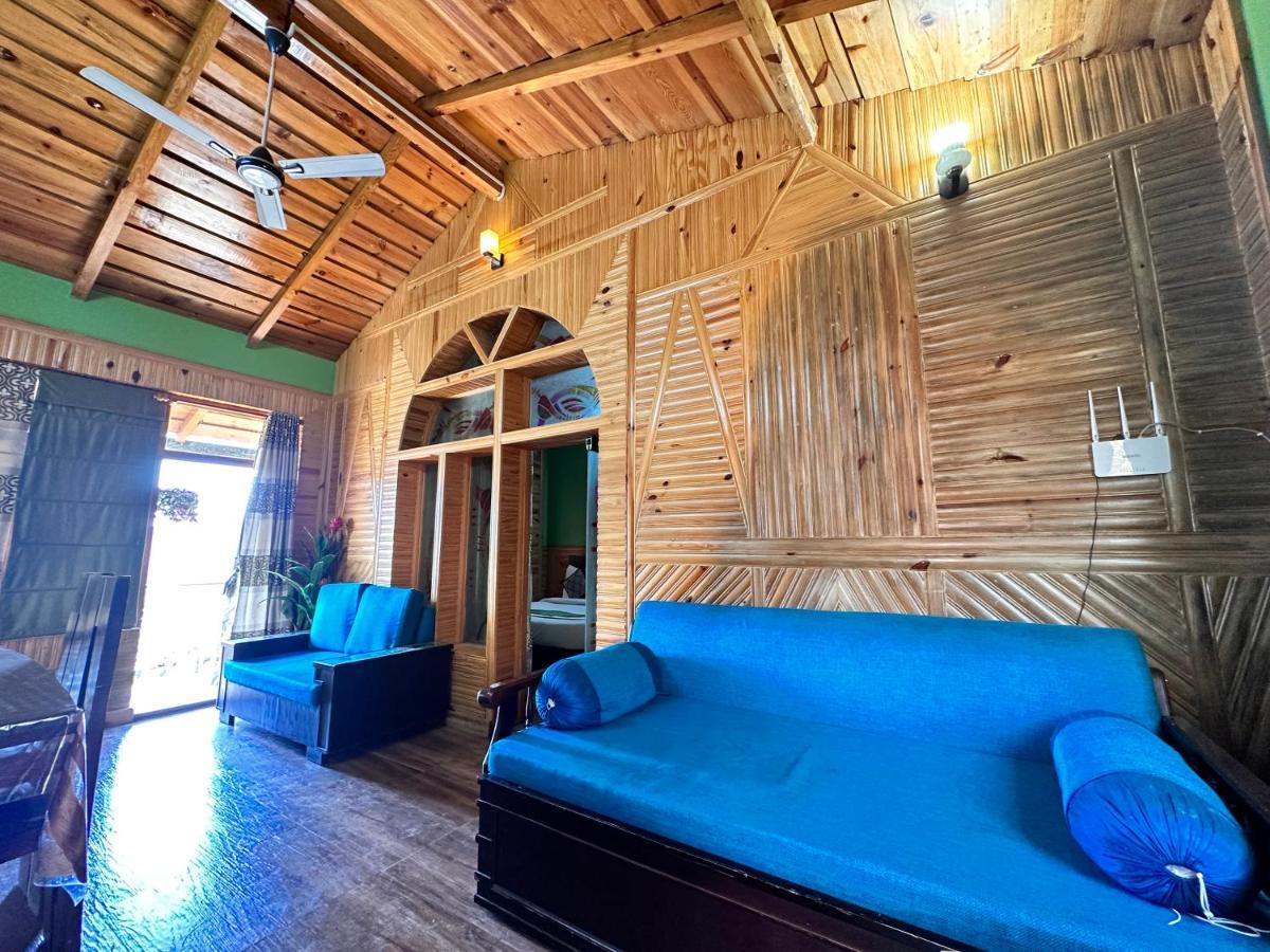 The Walnut Creek Hotell Bhīm Tāl Exteriör bild